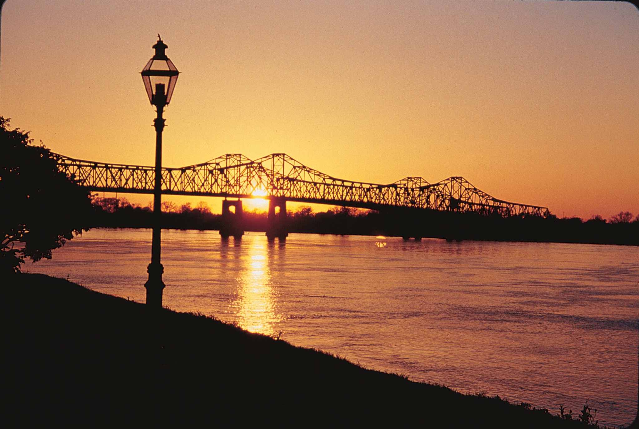 Natchez Visitors Guide - Visit Natchez