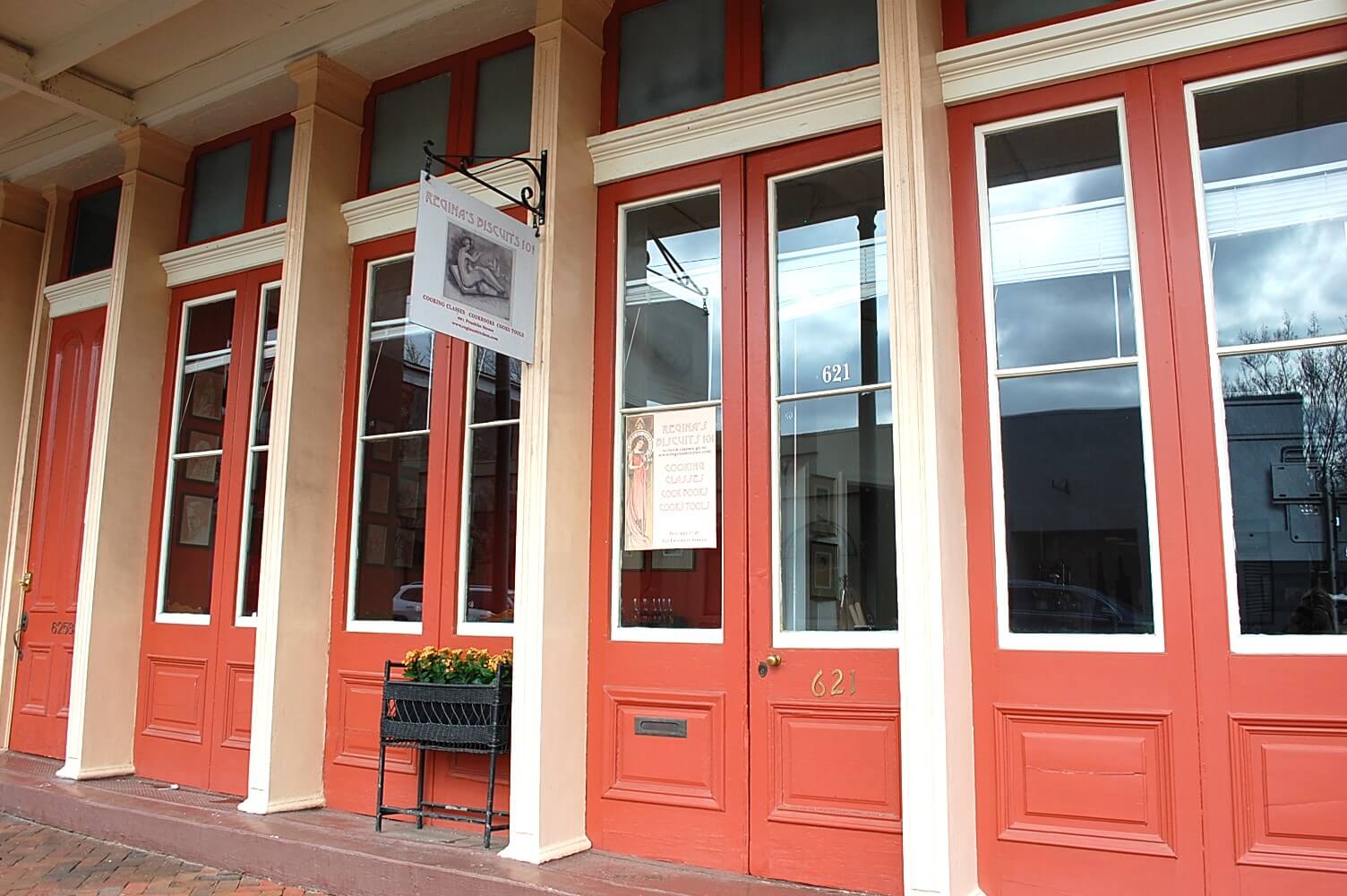 Regina’s Biscuits 101 Visit Natchez