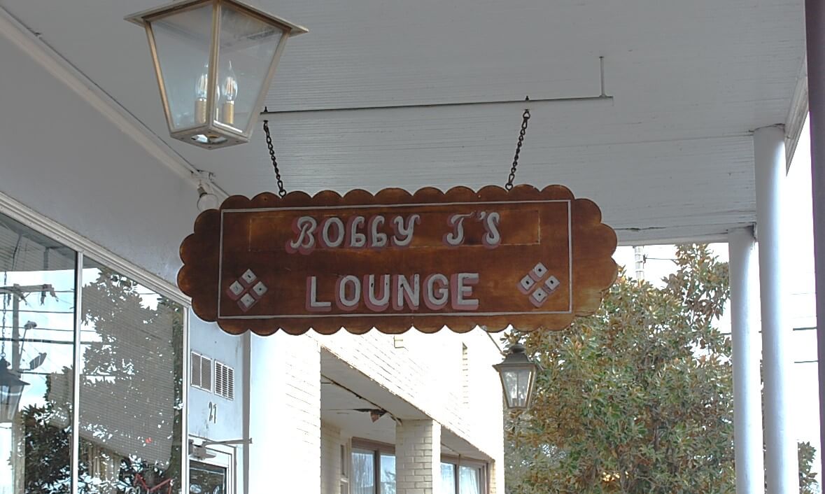 Bobby J’s Lounge – Visit Natchez
